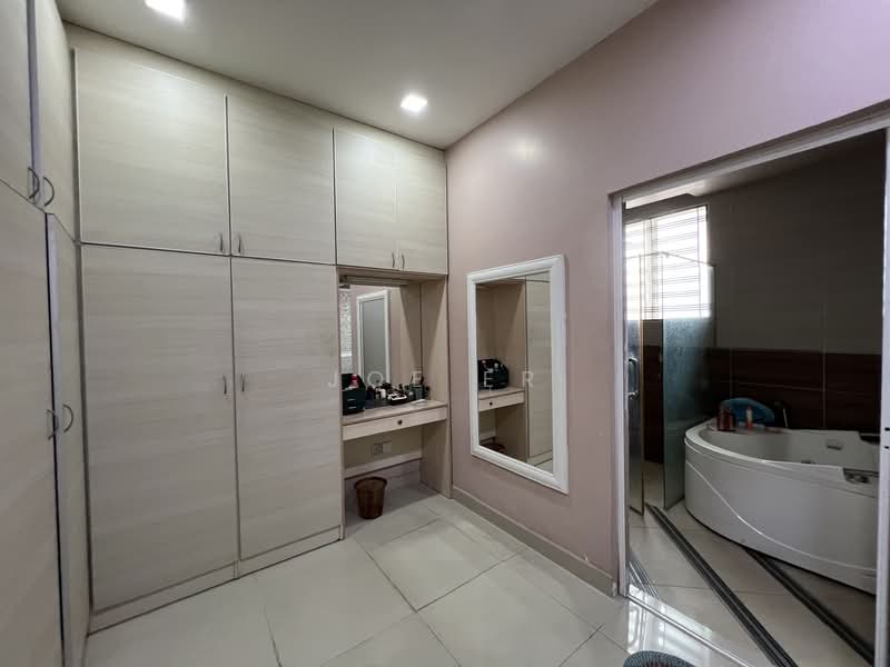 Rumah Berkembar untuk Dijual di Bandar Puteri Puchong (Puchong) - Joe ER - Bathroom - PropertyGuru.com.my