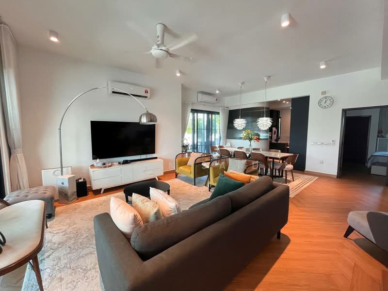 Rumah Teres 2 Tingkat untuk Dijual di Bandar Bukit Raja (Klang) - Shiqin Saidin - Living Room - PropertyGuru.com.my