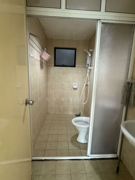 Condominium for Sale at Changkat View - PeiGee . - Bathroom - PropertyGuru.com.my