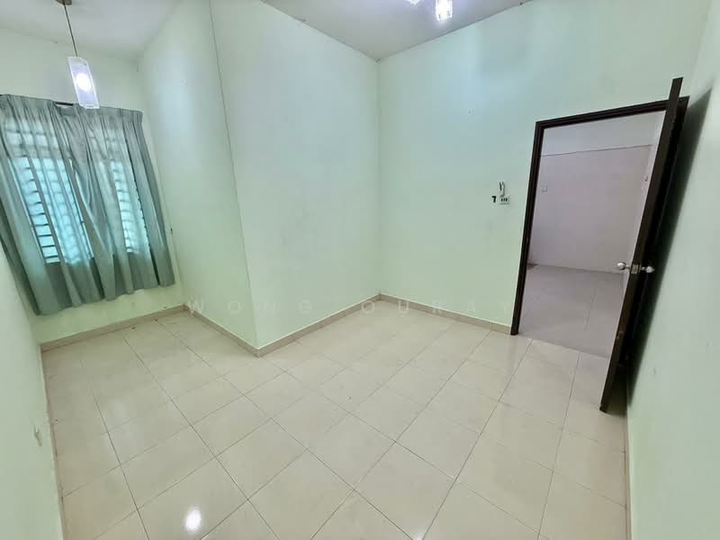 2-storey Terraced House for Sale in Taman Dato Onn (Johor Bahru) - Wong Ouray - Interior - PropertyGuru.com.my