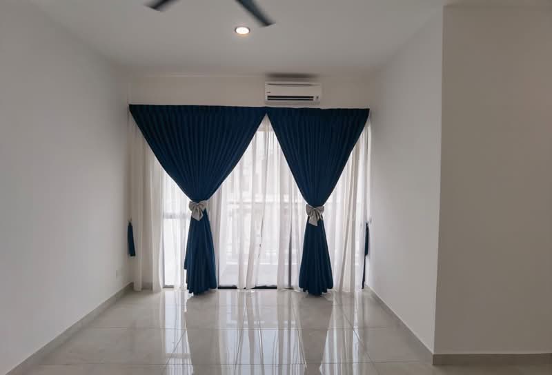 2-storey Terraced House for Rent in Bandar Rimbayu (Telok Panglima Garang) - Miki You - Living Room - PropertyGuru.com.my