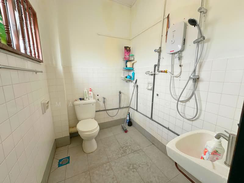 2-storey Terraced House for Sale in Ampang (Kuala Lumpur) - Marilyn Khor - Bathroom - PropertyGuru.com.my