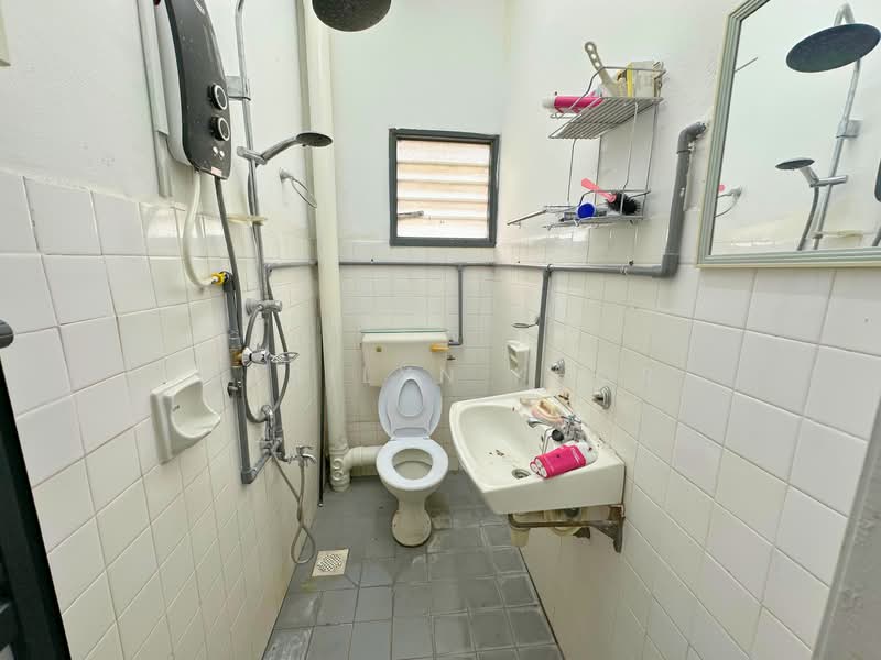 2-storey Terraced House for Sale in Ampang (Kuala Lumpur) - Marilyn Khor - Bathroom - PropertyGuru.com.my