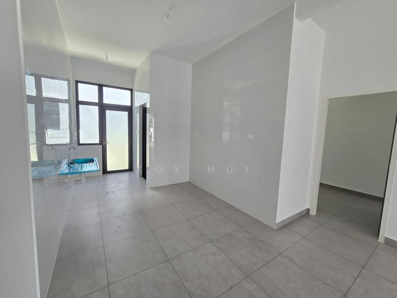 2-storey Terraced House for Sale in Setia Eco Cascadia (Tebrau) - Kok Hui - Kitchen - PropertyGuru.com.my