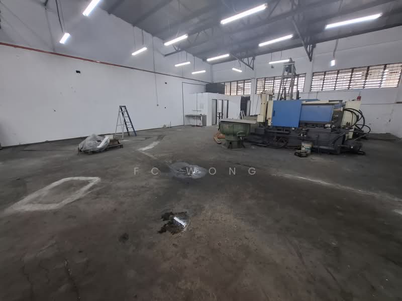 Warehouse for Rent in Taman Perindustrian Ehsan Jaya (Kepong) - FC Wong - Interior - PropertyGuru.com.my