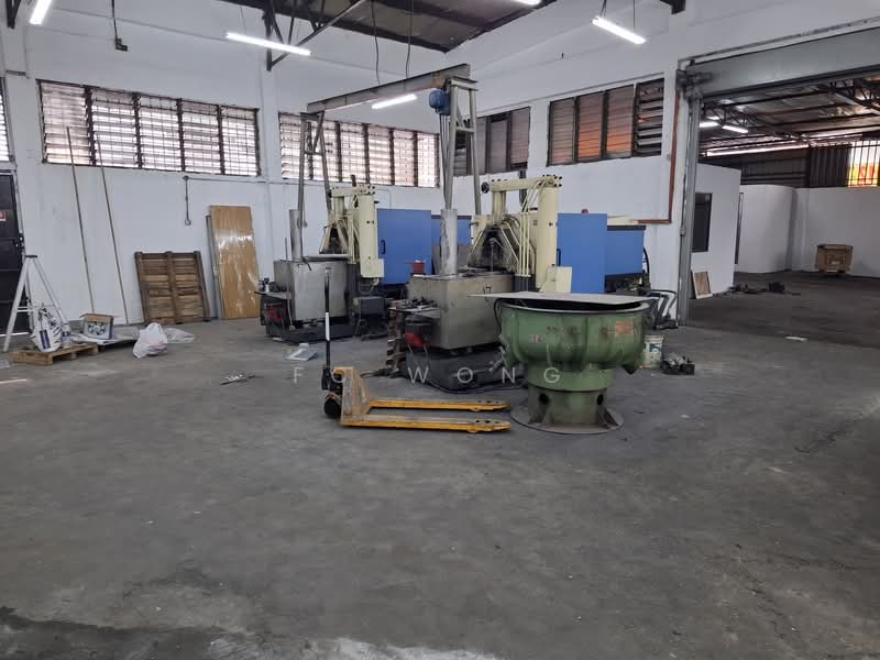 Warehouse for Rent in Taman Perindustrian Ehsan Jaya (Kepong) - FC Wong - Interior - PropertyGuru.com.my