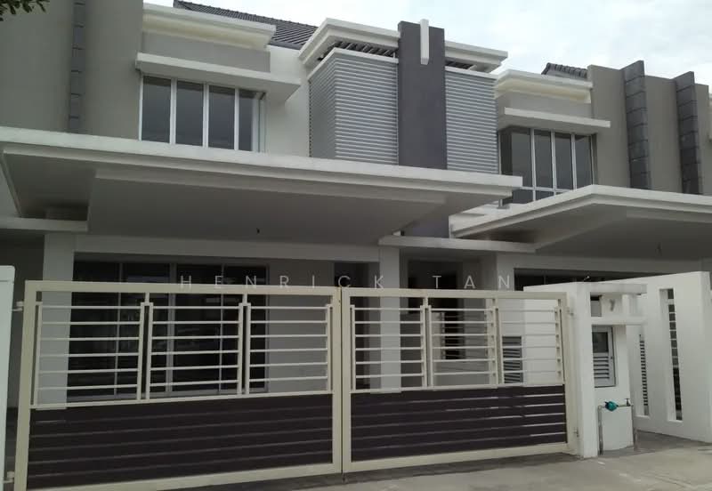2-storey Terraced House for Sale in Alam Impian (Shah Alam) - Henrick Tan - Exterior - PropertyGuru.com.my
