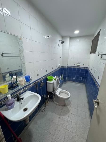 2-storey Terraced House for Sale at Taman Lagenda Mas - BARRY CHAN - Bathroom - PropertyGuru.com.my