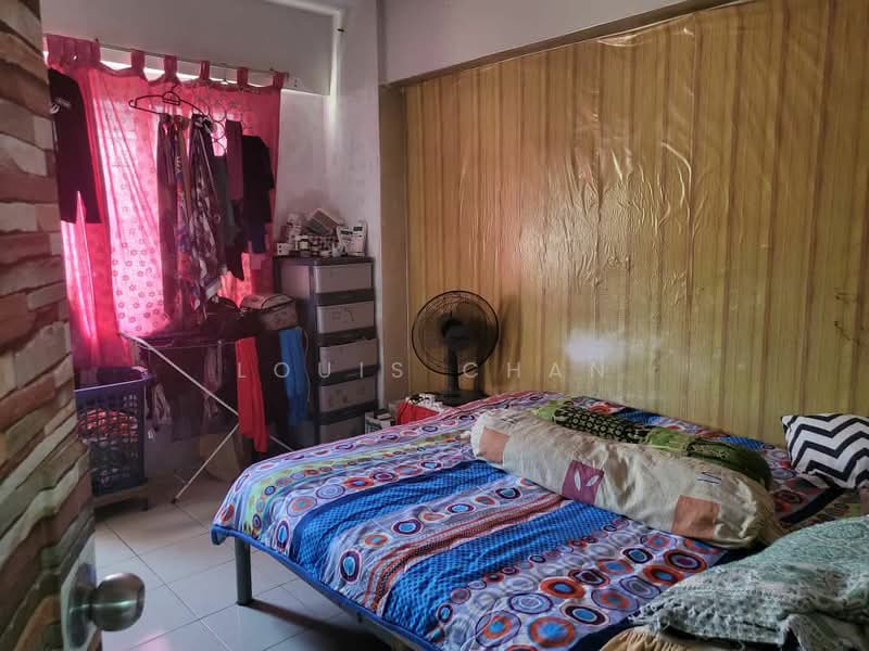 Rumah Flat untuk Dijual di Pelangi Damansara - Louis Chan - Bedroom - PropertyGuru.com.my