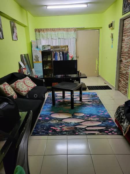Rumah Flat untuk Dijual di Pelangi Damansara - Louis Chan - Living Room - PropertyGuru.com.my