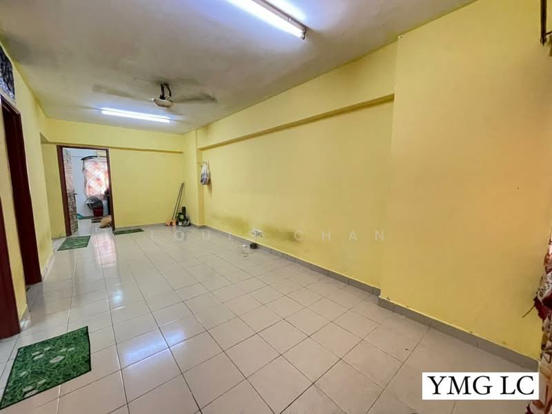 Flat for Sale at Pelangi Damansara - Louis Chan - Living Room - PropertyGuru.com.my