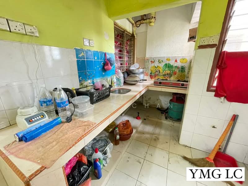 Flat for Sale at Pelangi Damansara - Louis Chan - Kitchen - PropertyGuru.com.my