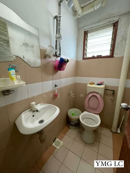 Flat for Sale at Pelangi Damansara - Louis Chan - Bathroom - PropertyGuru.com.my