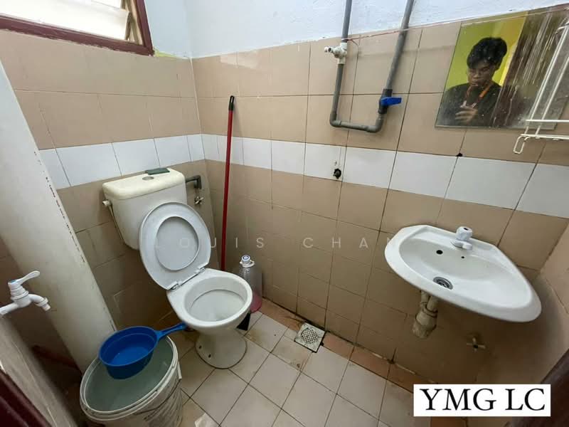 Flat for Sale at Pelangi Damansara - Louis Chan - Bathroom - PropertyGuru.com.my