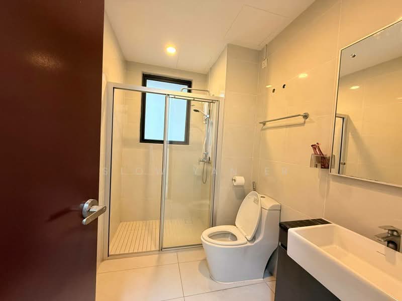 Condominium for Sale at Royal Strand @ Country Garden Danga Bay - Siow Yan Er - Bathroom - PropertyGuru.com.my
