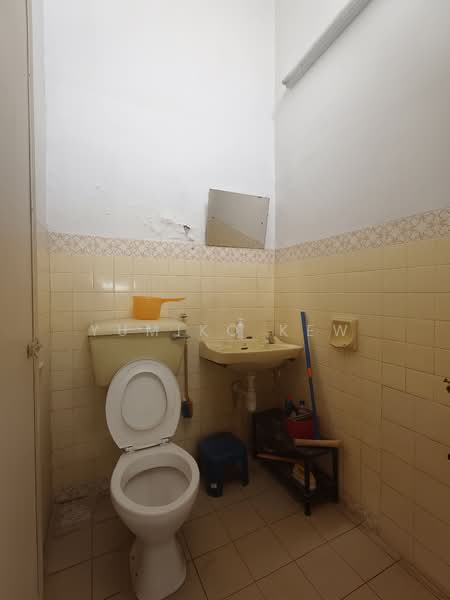 2-storey Terraced House for Sale in Taman Connaught (Cheras) - Yumiko Kew - Bathroom - PropertyGuru.com.my