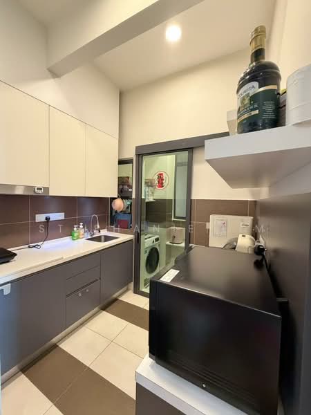 Condominium for Sale at Maple Residence - Stephanie Lim - Kitchen - PropertyGuru.com.my
