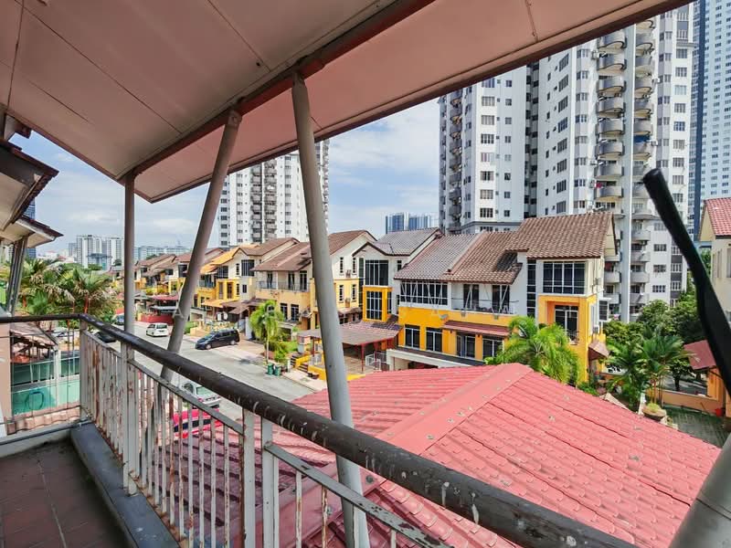 Rumah Berkembar untuk Dijual di Taman Gembira (Jalan Klang Lama (Old Klang Road)) - Najibah Sahari - PropertyGuru.com.my
