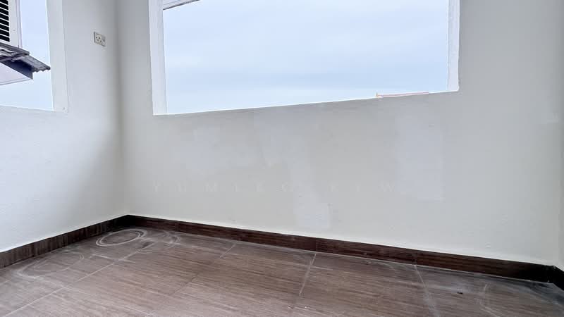 2.5-storey Terraced House for Sale in Bandar Damai Perdana (Cheras) - Yumiko Kew - Balcony - PropertyGuru.com.my