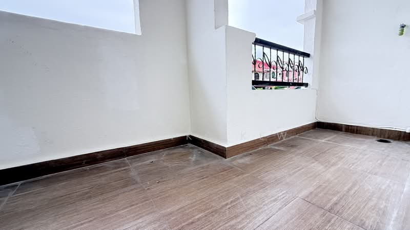 2.5-storey Terraced House for Sale in Bandar Damai Perdana (Cheras) - Yumiko Kew - Balcony - PropertyGuru.com.my