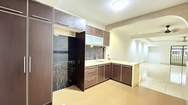2.5-storey Terraced House for Sale in Bandar Damai Perdana (Cheras) - Yumiko Kew - Kitchen - PropertyGuru.com.my