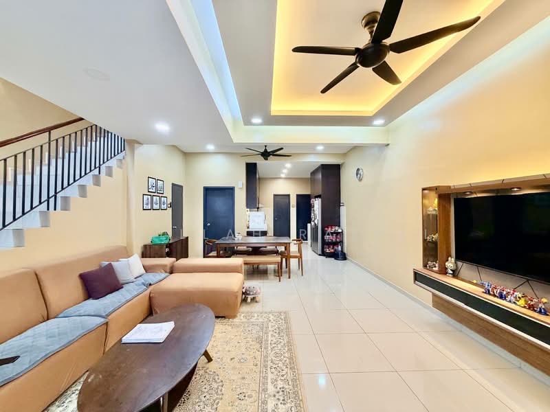 Rumah Teres untuk Dijual di Mahkota Hills (Lenggeng) - Aqillah Razali - Living Room - PropertyGuru.com.my