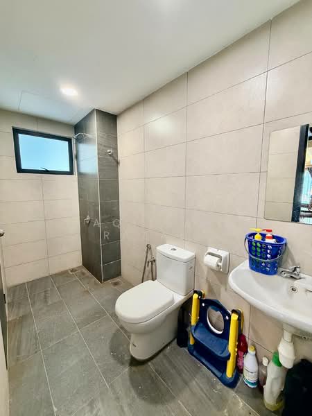 Rumah Teres untuk Dijual di Mahkota Hills (Lenggeng) - Aqillah Razali - PropertyGuru.com.my