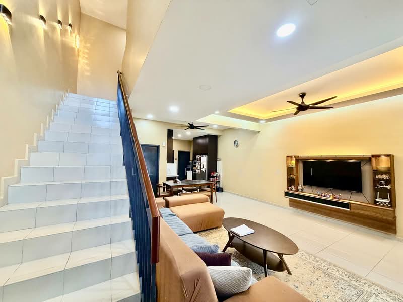 Rumah Teres untuk Dijual di Mahkota Hills (Lenggeng) - Aqillah Razali - PropertyGuru.com.my