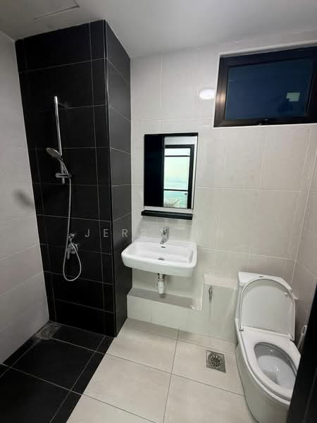 Servis Apartment untuk Disewa di Wave @ Marina Cove - Jerry Ng - Bathroom - PropertyGuru.com.my