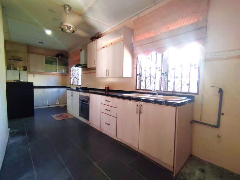2-storey Terraced House for Sale in Cheras (Selangor) - Hasliza Hassan - Kitchen - PropertyGuru.com.my