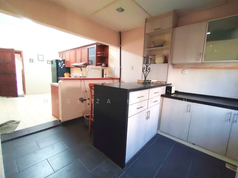 2-storey Terraced House for Sale in Cheras (Selangor) - Hasliza Hassan - Kitchen - PropertyGuru.com.my