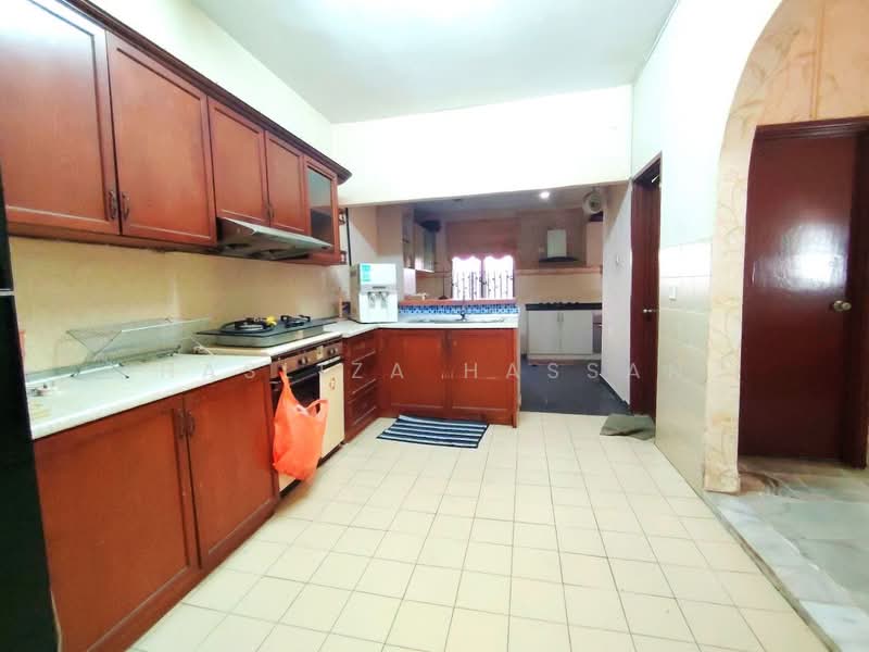 2-storey Terraced House for Sale in Cheras (Selangor) - Hasliza Hassan - Kitchen - PropertyGuru.com.my