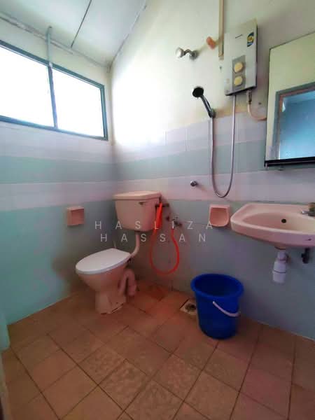 2-storey Terraced House for Sale in Cheras (Selangor) - Hasliza Hassan - Bathroom - PropertyGuru.com.my