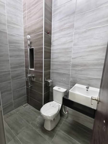 Cluster House for Sale in Skudai (Johor) - Emily Hau - Bathroom - PropertyGuru.com.my