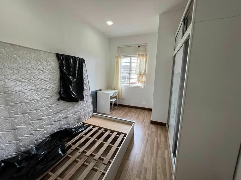 Rumah Teres 2 Tingkat untuk Dijual di Taman Puncak Jalil (Seri Kembangan) - Kent Lai - Bedroom - PropertyGuru.com.my