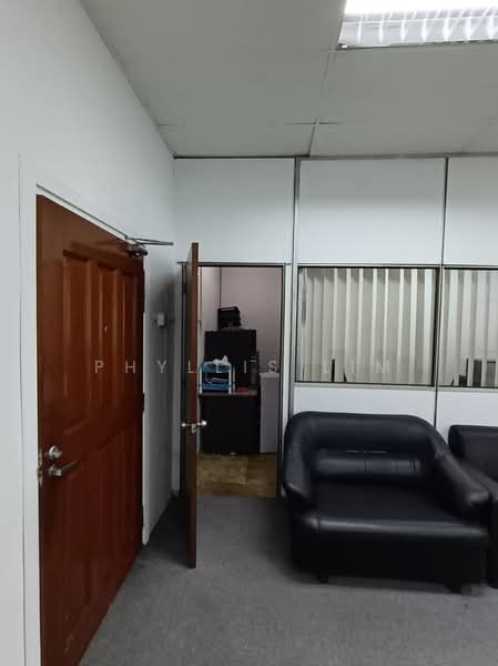 Shop / Office for Sale in Golden Triangle (KL City Centre) - Phyllis Lim - Interior - PropertyGuru.com.my