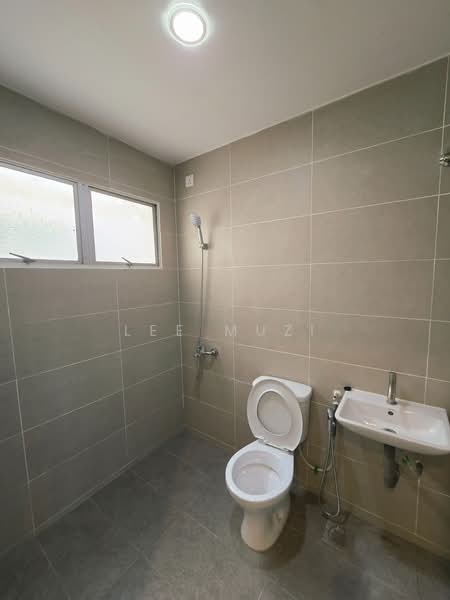 Condominium for Sale at Hillcity - Lee Muzi - Bathroom - PropertyGuru.com.my
