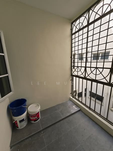 Condominium for Sale at Hillcity - Lee Muzi - Balcony - PropertyGuru.com.my