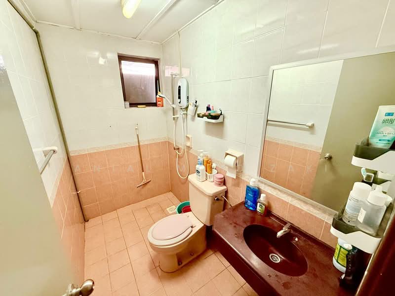 Condominium for Sale at Tiara Faber - Danial Mohd Zaki - Bathroom - PropertyGuru.com.my