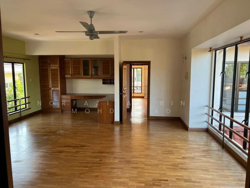 Bungalow for Sale in Bukit Gita Bayu (Seri Kembangan) - Norfazilah Binti Mohd Saad - Living Room - PropertyGuru.com.my