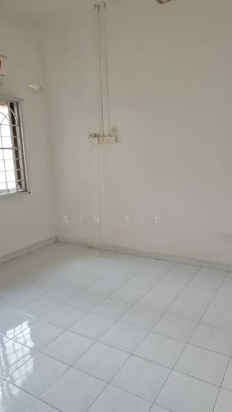 Shop for Rent in Taman Melaka Baru (Batu Berendam) - Sin Yie - Interior - PropertyGuru.com.my
