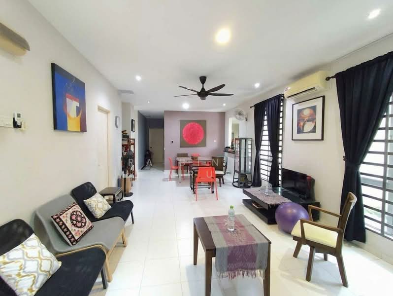 Rumah Banglo untuk Dijual di Mahkota Hills (Lenggeng) - Maizura binti Mohd Darus - Living Room - PropertyGuru.com.my