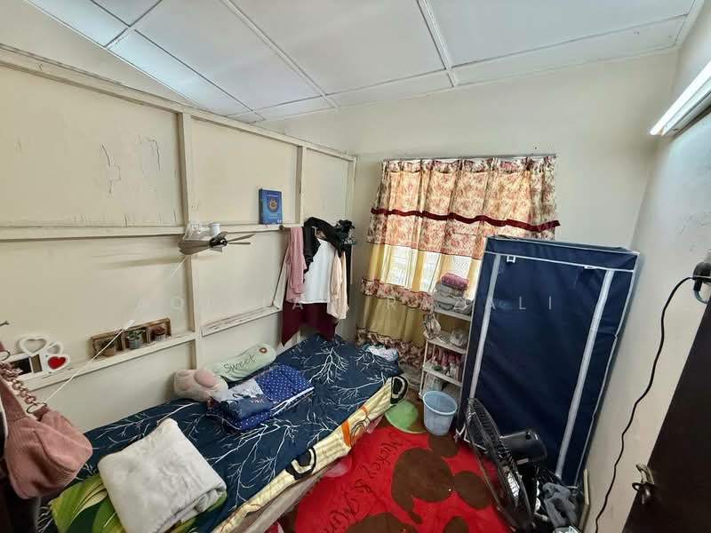 2-storey Terraced House for Sale in Taman Bukit (Kajang) - Aqillah Razali - Bedroom - PropertyGuru.com.my