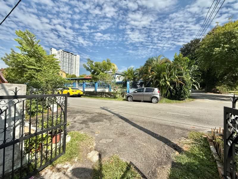 2-storey Terraced House for Sale in Taman Bukit (Kajang) - Aqillah Razali - Exterior - PropertyGuru.com.my