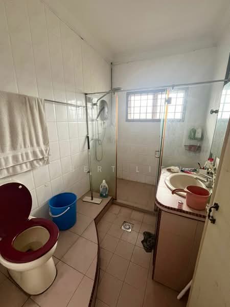 2-storey Terraced House for Sale in Pagoh (Johor) - Albert Liew - Bathroom - PropertyGuru.com.my