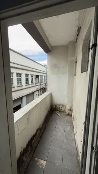 Shop for Rent in Bandar Indahpura (Kulai) - JH Yap - Balcony - PropertyGuru.com.my