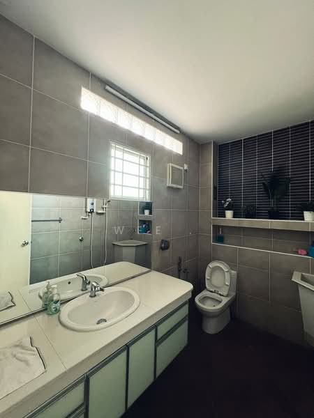 Rumah Banglo untuk Disewa di Shah Alam (Selangor) - Wee . - Bathroom - PropertyGuru.com.my