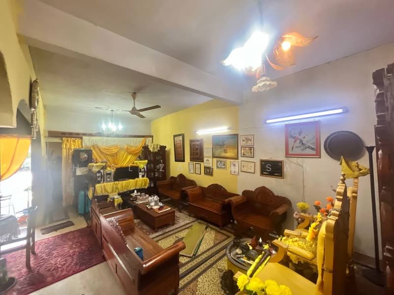 Rumah Teres 2 Tingkat untuk Dijual di Ampang (Selangor) - Hasliza Hassan - Living Room - PropertyGuru.com.my