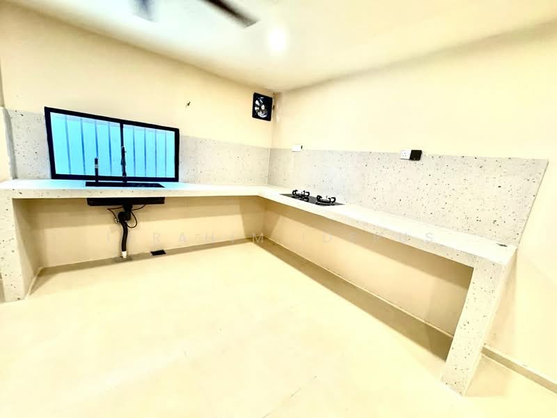 2-storey Terraced House for Sale in Ampang (Selangor) - Ibrahim Iderus - Kitchen - PropertyGuru.com.my
