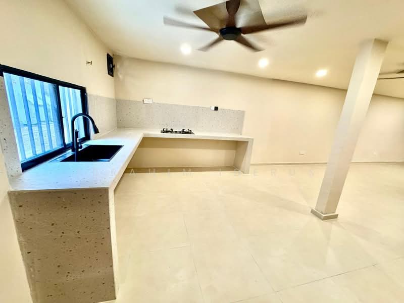 2-storey Terraced House for Sale in Ampang (Selangor) - Ibrahim Iderus - Kitchen - PropertyGuru.com.my
